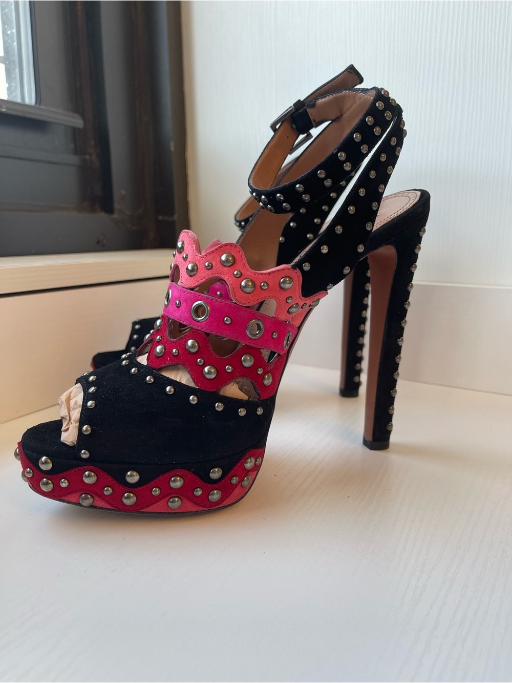 Alaia Black, Pink and Red Scalloped Studded Platform Sandals - Picture 12 of 12